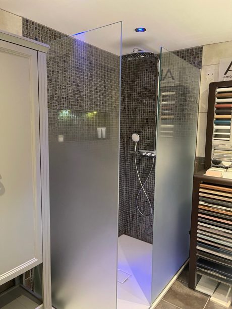 Ex Display MAJESTIC Shower Panels 2 x 900mm semi-misted £130