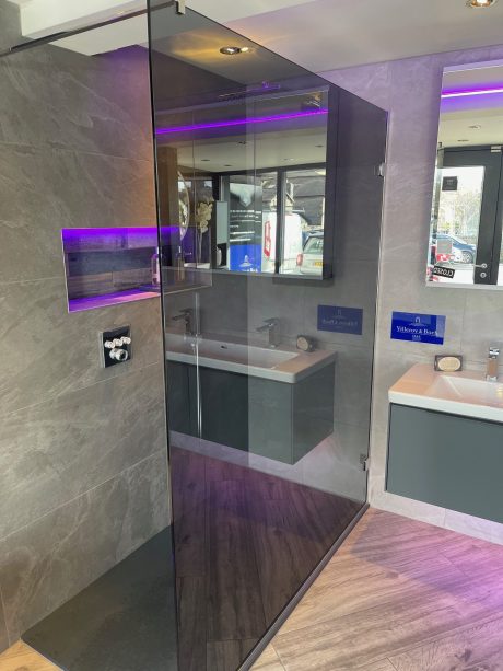 MERLYN 1600mm Smoked 100mm Glass Panel £650